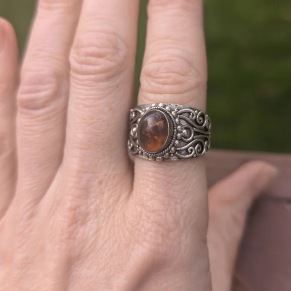 Vintage Bali Suarte Baltic Amber Ring set in Sterling Silver- Size 9.5